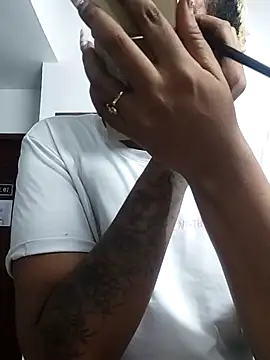 ELLA KELLY online show from November 11, 11:43 am