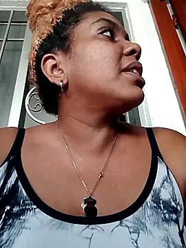 ELLA KELLY online show from May 16, 11:53 am