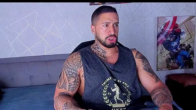 Snapshot of Cristian_Walker chatting on April 6, 12:06 pm Cristian Walker online show from April 6, 12:06 pm