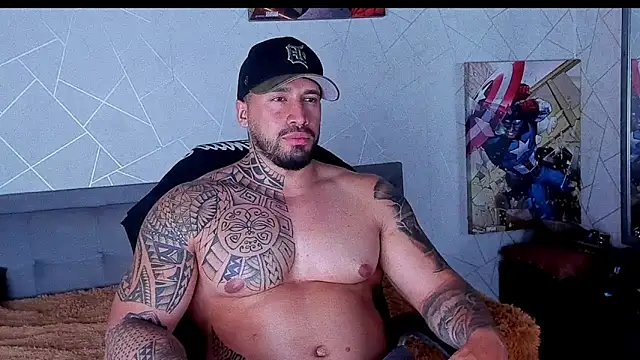 Snapshot of Cristian_Walker chatting on April 23, 12:12 am Cristian Walker online show from April 23, 12:12 am