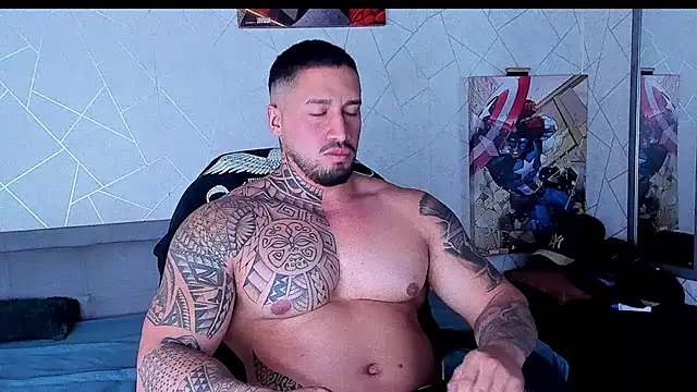 Snapshot of Cristian_Walker chatting on May 3, 3:40 pm Cristian Walker online show from May 3, 3:40 pm