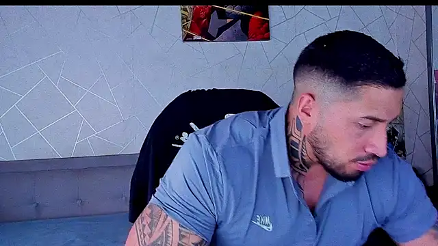 Snapshot of Cristian_Walker chatting on May 23, 2:54 pm Cristian Walker online show from May 23, 2:54 pm