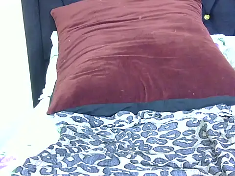 Snapshot of sweetblackbeauty001 chatting on March 17, 8:34 pm sweetblackbeauty001 online show from March 17, 8:34 pm