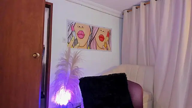 StarMilf online show from May 9, 12:43 pm