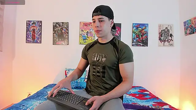 jonathanjoestar  online show from March 12, 8:04 pm