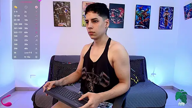jonathanjoestar  online show from July 3, 7:53 pm