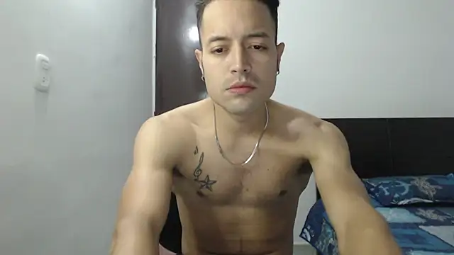 dimitriquiet05 online show from December 20, 7:33 am