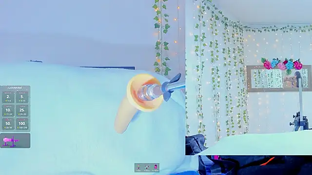 Tiffanny Love  online show from October 22, 8:14 am