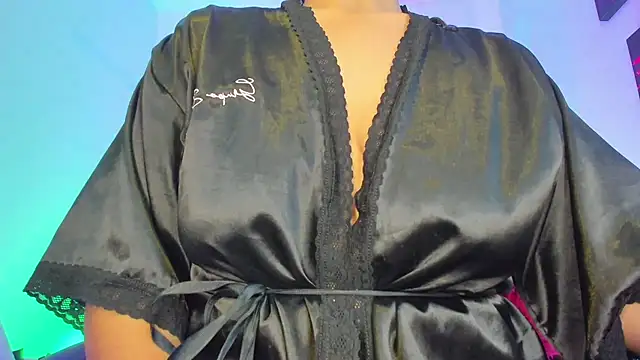 kuromi69 online show from May 15, 4:30 am