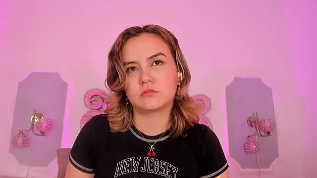 Sara  Williams online show from January 7, 11:29 pm