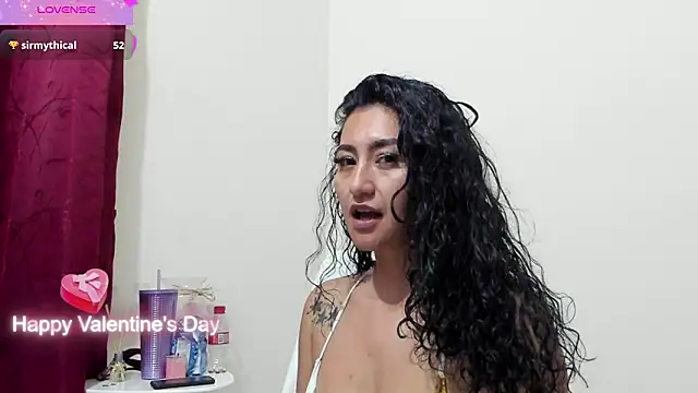 Snapshot of Missmia23 chatting on February 28, 3:15 am Missmia23 online show from February 28, 3:15 am