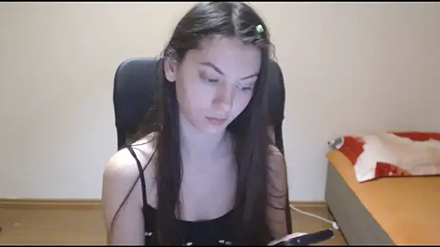 Snapshot of CuteJollie4U chatting on December 11, 7:14 pm CuteJollie4U online show from December 11, 7:14 pm