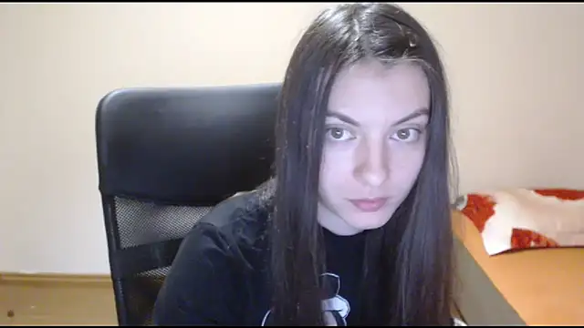 Snapshot of CuteJollie4U chatting on December 18, 4:49 pm CuteJollie4U online show from December 18, 4:49 pm