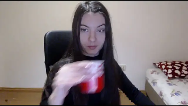 Snapshot of CuteJollie4U chatting on January 10, 6:28 pm CuteJollie4U online show from January 10, 6:28 pm