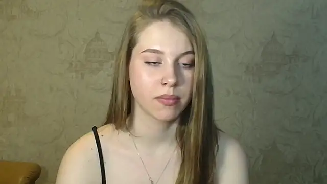 Snapshot of KirraLiam chatting on February 27, 3:15 pm KirraLiam online show from February 27, 3:15 pm