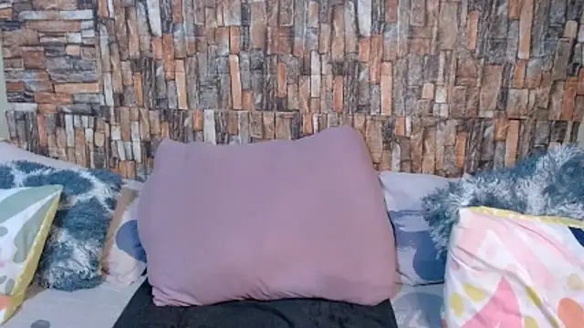 Snapshot of Foxy_African chatting on March 16, 5:44 am Foxy African online show from March 16, 5:44 am