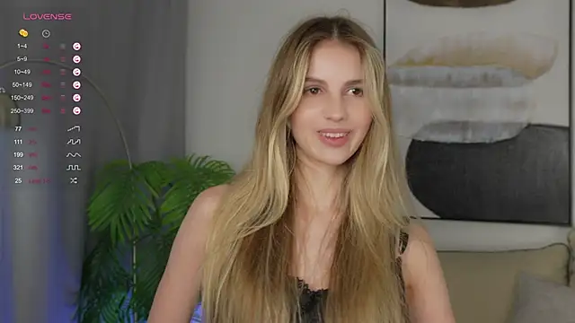 Snapshot of Fluffy-Angel chatting on September 21, 3:46 pm Fluffy-Angel online show from September 21, 3:46 pm