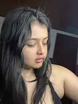 Stephania 18 online show from February 23, 11:47 pm