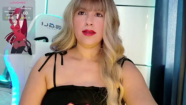 Snapshot of GatitaXD27 chatting on January 14, 3:04 pm GatitaXD27 online show from January 14, 3:04 pm