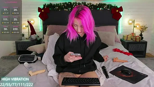 Selena Lily online show from December 30, 1:15 am