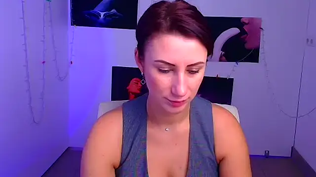 Snapshot of Loren_Moa chatting on December 12, 4:21 pm Loren Moa online show from December 12, 4:21 pm