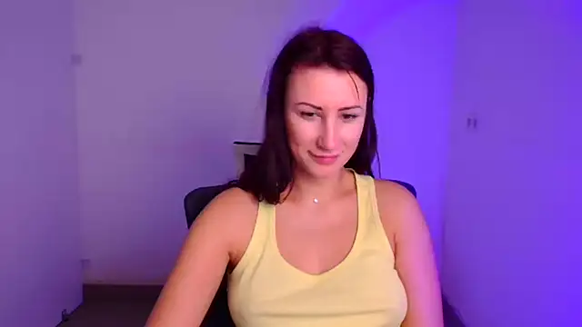 Snapshot of Loren_Moa chatting on December 23, 4:06 pm Loren Moa online show from December 23, 4:06 pm