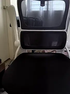 Snapshot of eclaa3000 chatting on April 6, 8:32 pm eclaa3000 online show from April 6, 8:32 pm