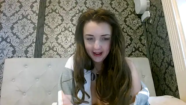 LucyLuxee19 online show from January 20, 9:24 am