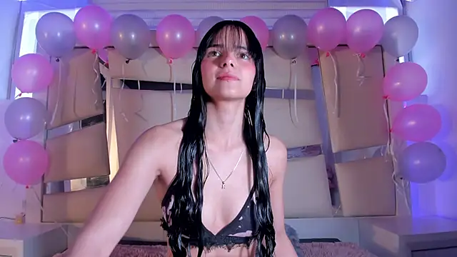 chrystal js online show from October 21, 1:23 pm