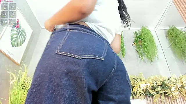 Snapshot of Lana_Lann chatting on December 12, 1:49 pm Lana Lann online show from December 12, 1:49 pm