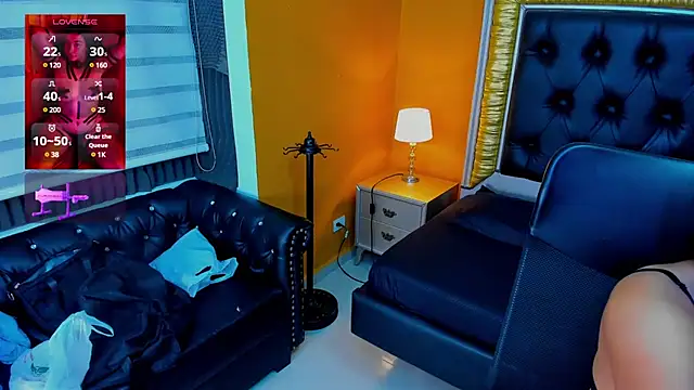 AniEvans  online show from March 11, 10:51 am