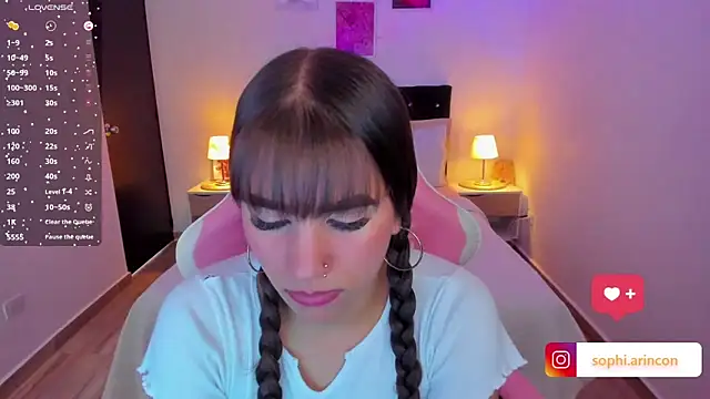 Snapshot of Sophia_rincon chatting on March 21, 10:46 pm Sophia rincon online show from March 21, 10:46 pm