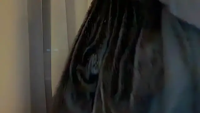 Snapshot of Sandysecret chatting on March 9, 7:51 pm Sandysecret online show from March 9, 7:51 pm