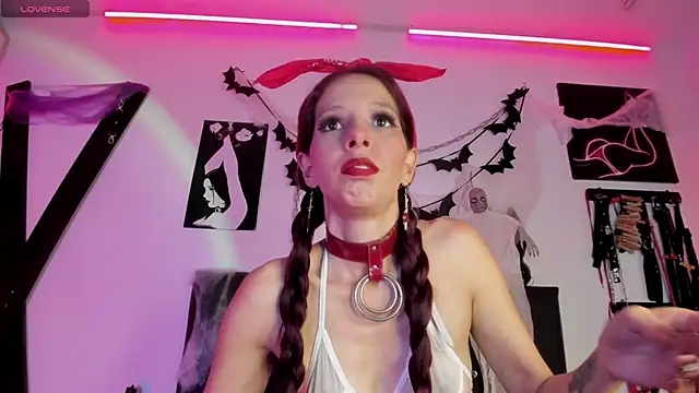 Little Naughtty online show from November 2, 4:09 pm