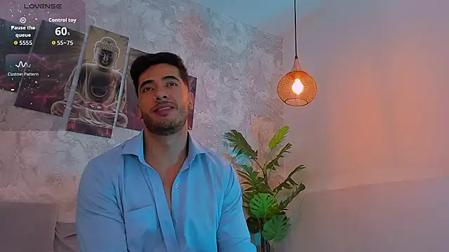 Snapshot of Nate_franco chatting on February 15, 8:02 am Nate franco online show from February 15, 8:02 am