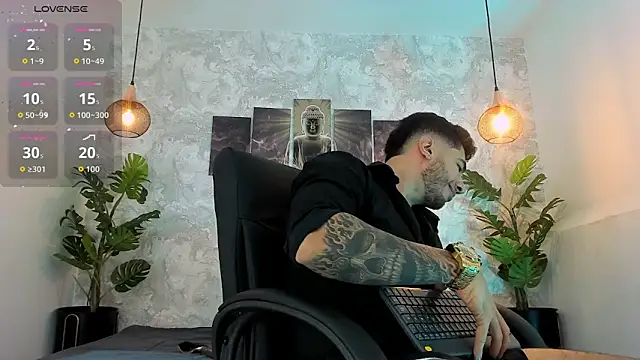 Snapshot of Nate_franco chatting on February 28, 3:29 am Nate franco online show from February 28, 3:29 am