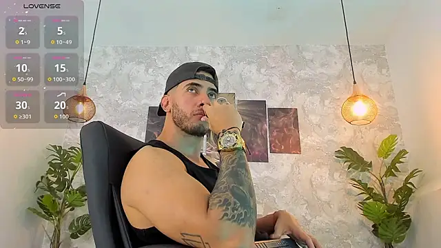 Snapshot of Nate_franco chatting on March 2, 4:58 am Nate franco online show from March 2, 4:58 am