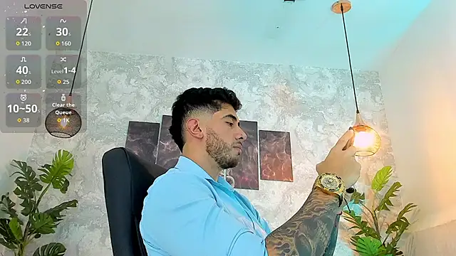 Snapshot of Nate_franco chatting on March 7, 4:20 am Nate franco online show from March 7, 4:20 am