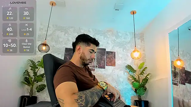 Snapshot of Nate_franco chatting on March 11, 4:18 am Nate franco online show from March 11, 4:18 am