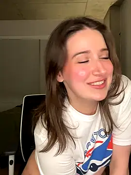 nerdynina online show from November 2, 12:24 am