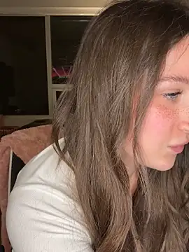 nerdynina online show from March 17, 3:00 am