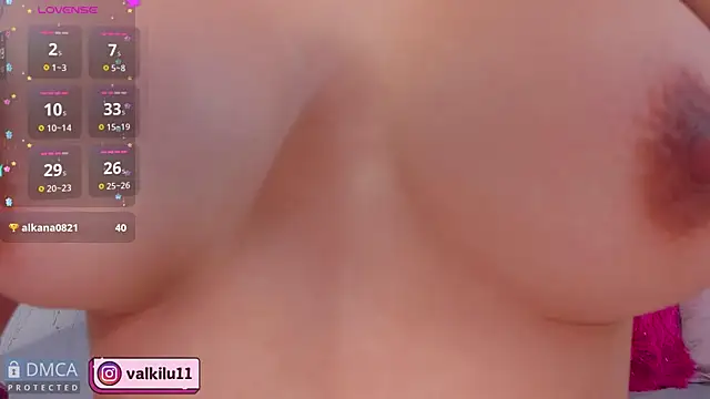 valkilu11 online show from November 22, 1:37 am