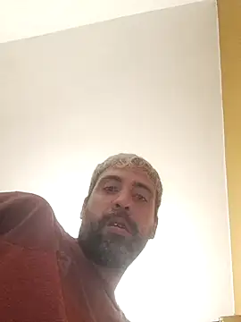 sweetmaaxi69 online show from August 4, 11:40 pm