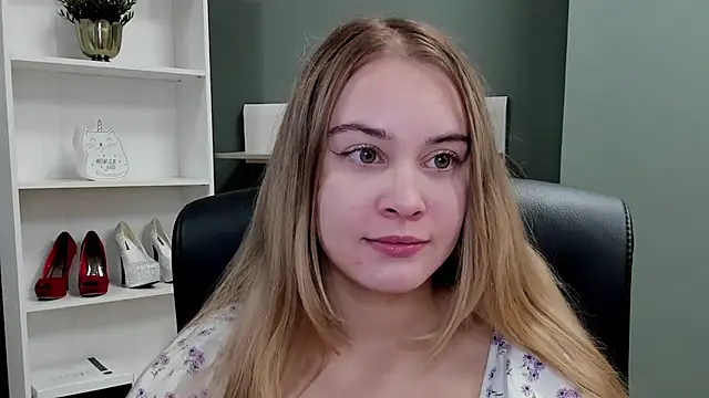 kitty valeria online show from November 23, 9:58 pm