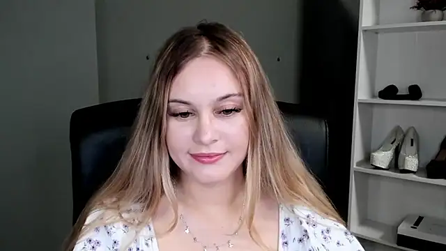 kitty valeria online show from May 14, 8:59 pm