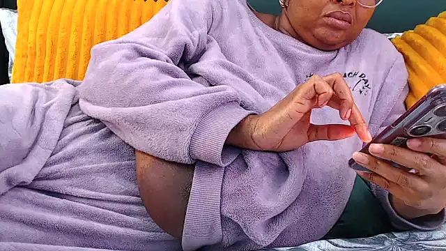 GoddessTitts online show from November 29, 11:24 am