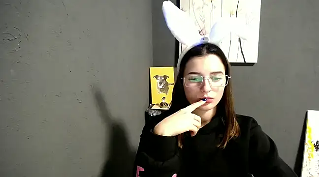 Snapshot of lady_olivia_ chatting on December 9, 4:26 pm lady olivia online show from December 9, 4:26 pm