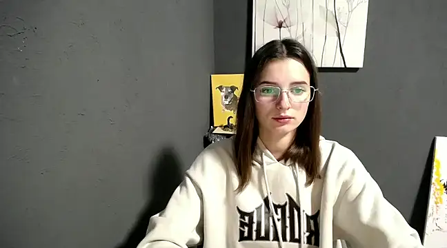 Snapshot of lady_olivia_ chatting on December 10, 1:33 pm lady olivia online show from December 10, 1:33 pm