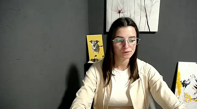 Snapshot of lady_olivia_ chatting on February 3, 1:40 pm lady olivia online show from February 3, 1:40 pm
