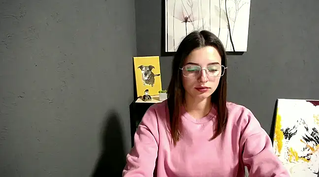 Snapshot of lady_olivia_ chatting on February 5, 1:44 pm lady olivia online show from February 5, 1:44 pm